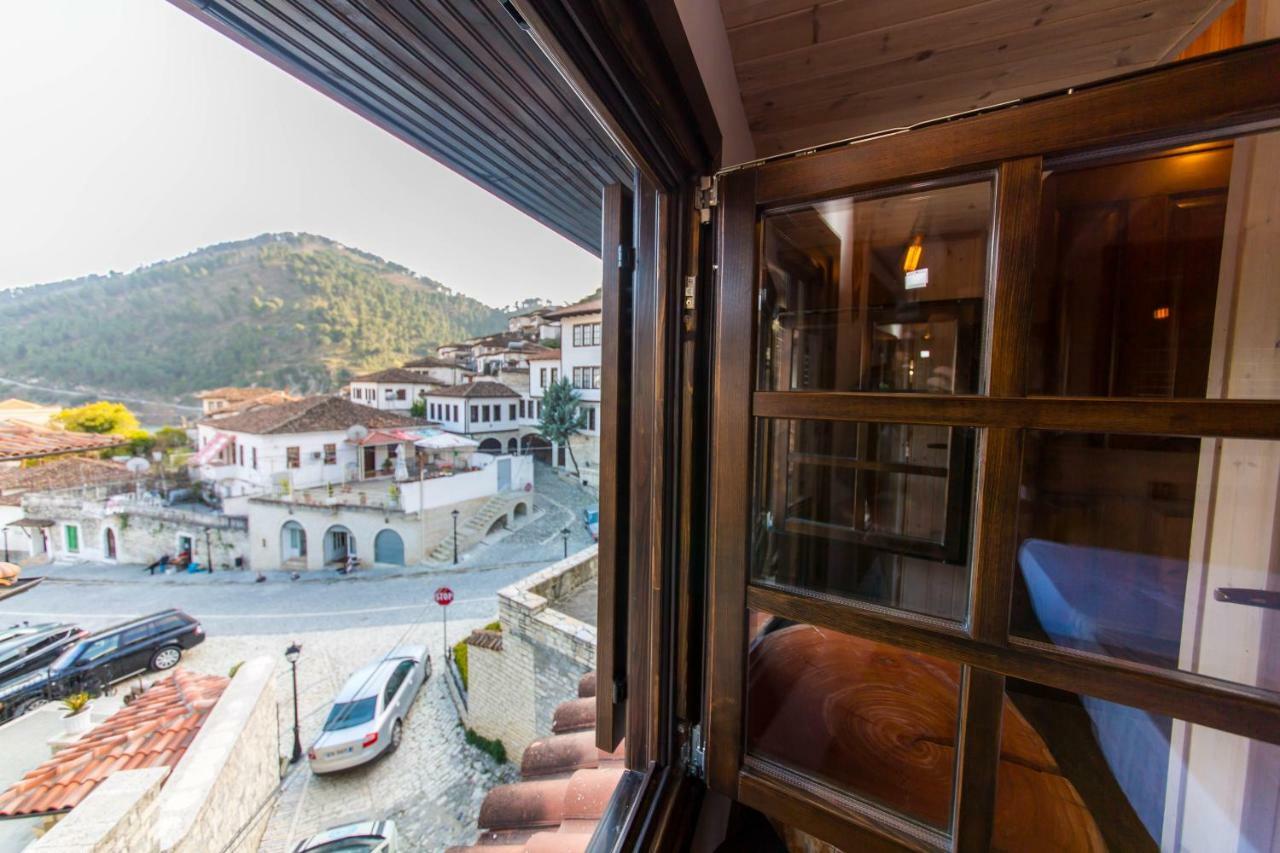 Heraklis Hotel Berat Exterior photo